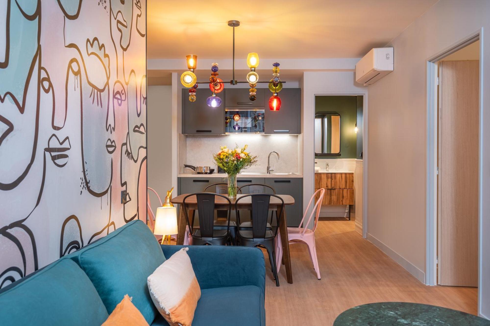 West Paris Suite Экстерьер фото